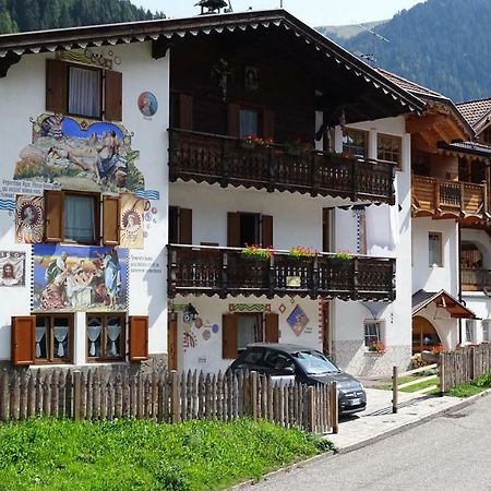 La Capinera Canazei Esterno foto