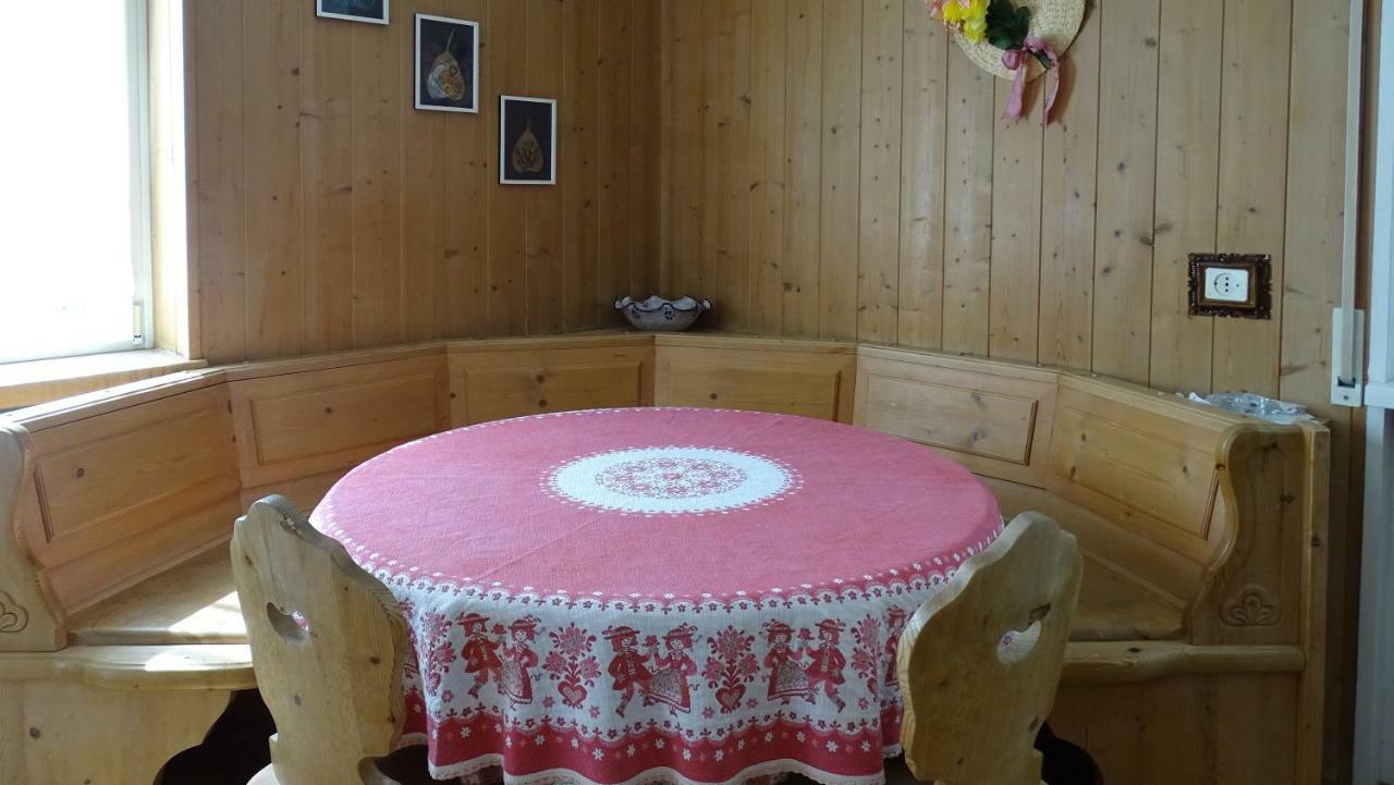 La Capinera Canazei Esterno foto