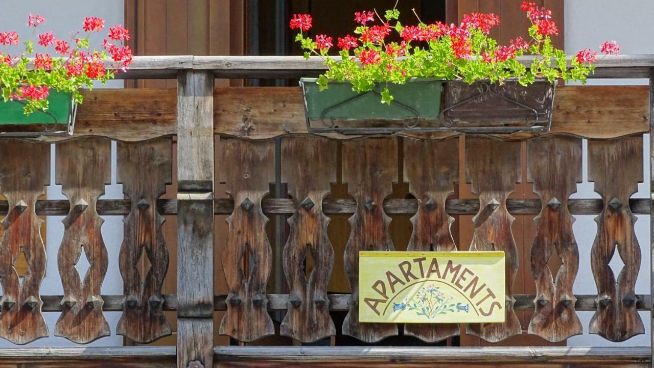 La Capinera Canazei Esterno foto